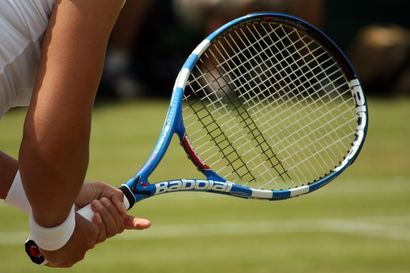 Где купить товары для тенниса в Киеве с доставкой через интернет