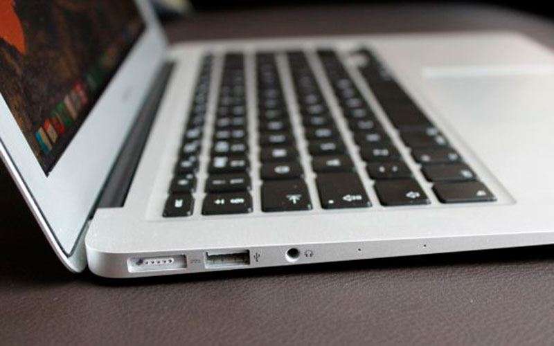 Обзор ноутбука Apple MacBook Air 13 i5 1.8 + где купить в России