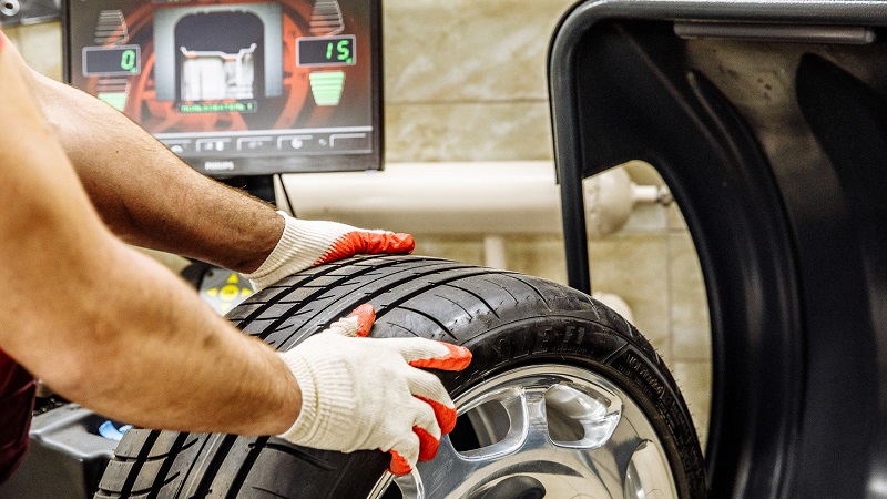 Где заказать оборудование для грузового шиномонтажа в Киеве