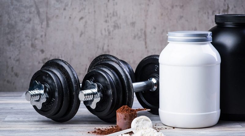 Чи варто вживати протеїн при тренуваннях в спортивному залі