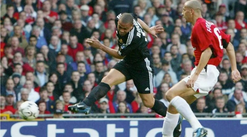 Роналдо, Бекхэм и драма “Олд Траффорд”: путь Манчестер Юнайтед в Лиге чемпионов 2002/03