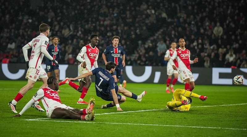 Ланс взлетел на вершину! ПСЖ и Марсель уступили лидерство: обзор европейских чемпионатов