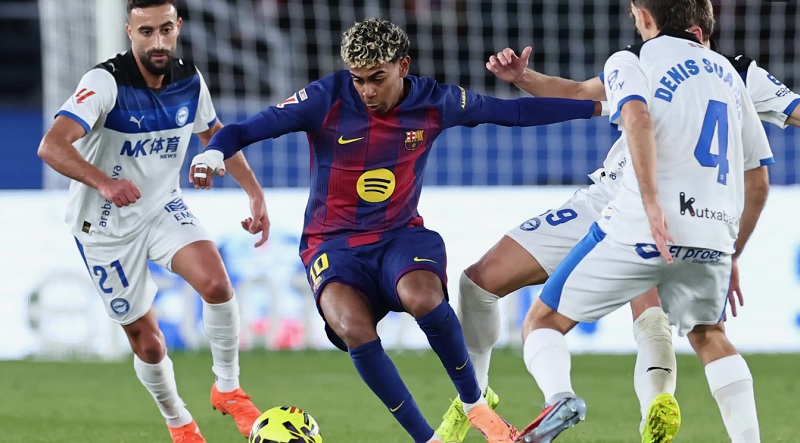 Европейский футбольный уик-энд: Барселона — лидер Ла Лиги, Милан вернулся на вершину Серии A