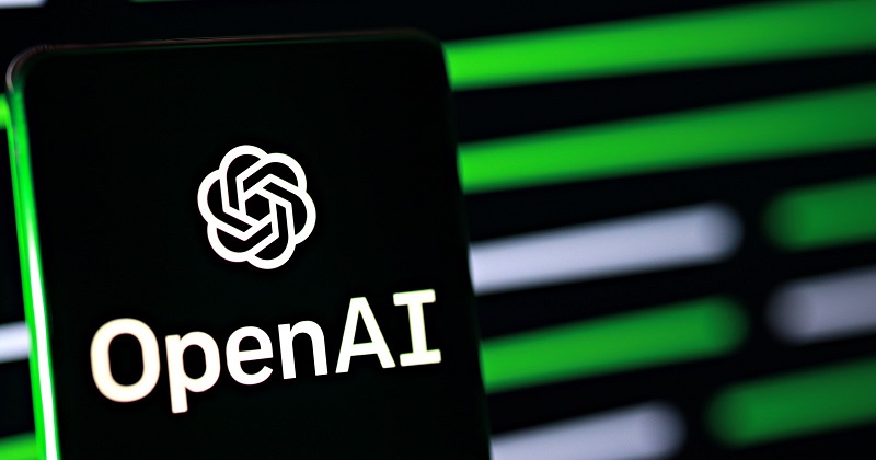 OpenAI и Джони Айв готовят устройство, которое может заменить смартфон