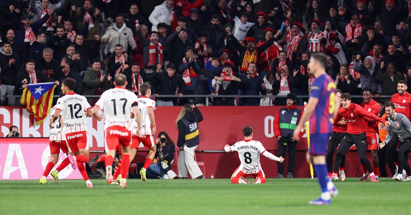 Европейский футбол. Жирона остановила Барселону